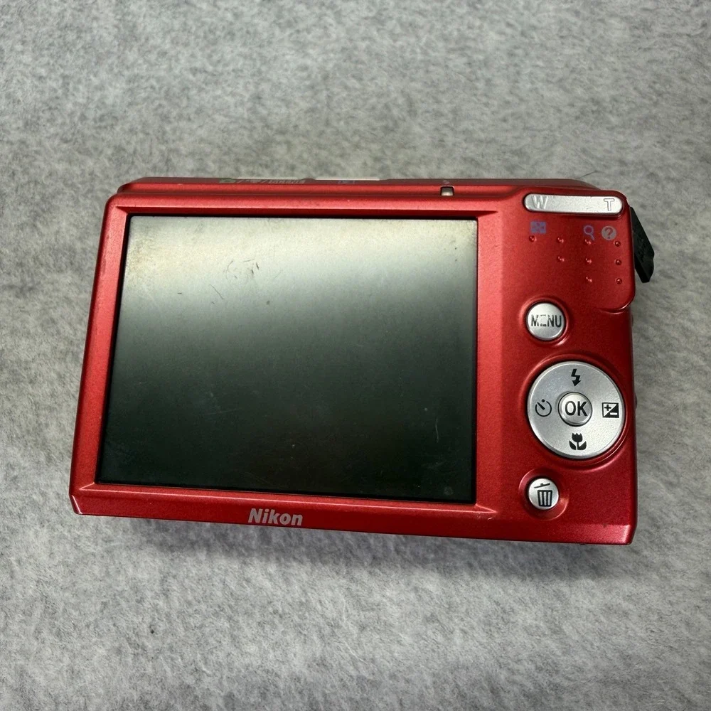 Nikon COOLPIX L18 8.0MP Digital Camera Red For Parts Missing Battery Door
